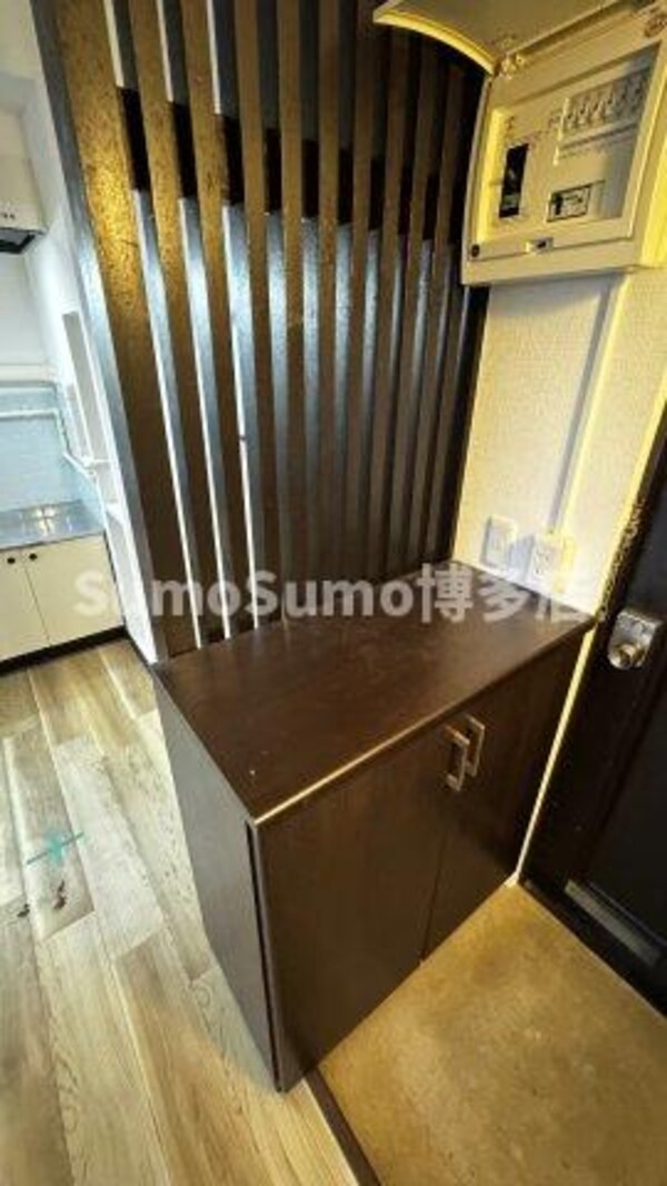 玄関(毎日通る玄関はこちらです)