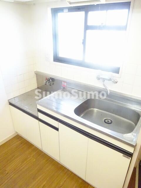 物件内観写真3　(キッチンでお料理をお楽しみください)