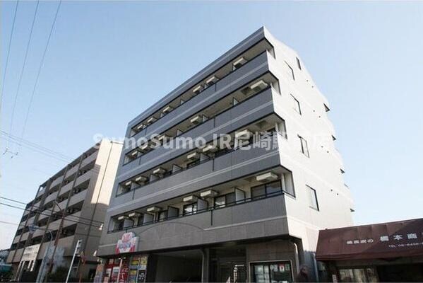 物件外観写真2　(外観もきれいです)