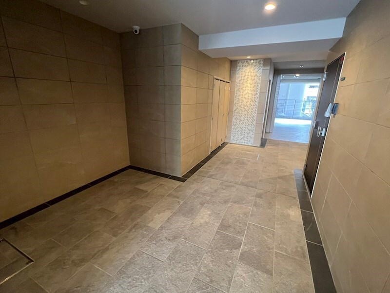 物件外観写真3　(ロビーです)