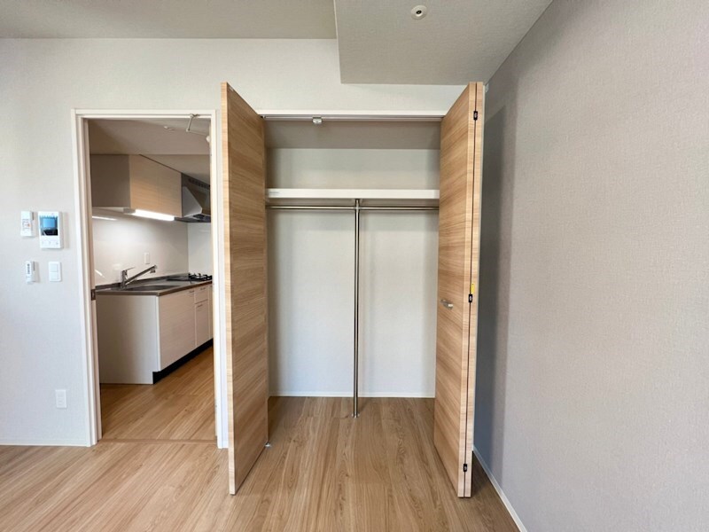 物件内観写真13　(便利な収納スペースです)