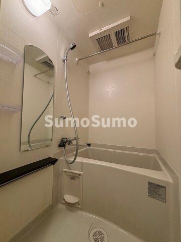 物件内観写真9　(コンパクトで使いやすいお風呂です)