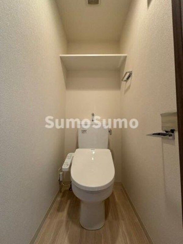 トイレ(シンプルで使いやすいトイレです)