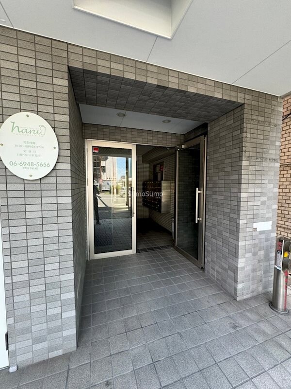 エントランス(建物の内部です)