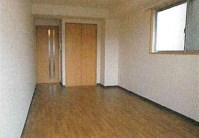 物件内観写真4　(ゆったり過ごせる居間です)