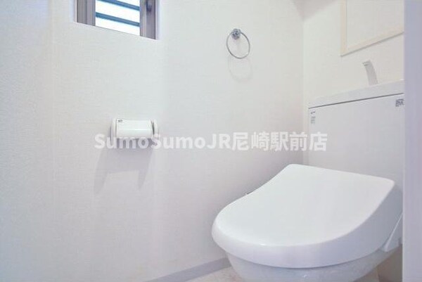 トイレ(ゆったりとした空間のトイレです)