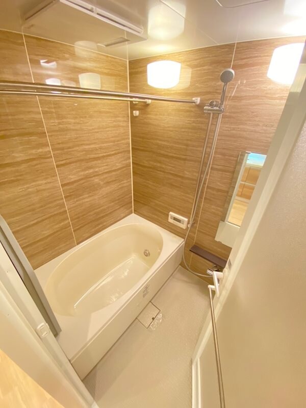 浴室(お風呂で日々の疲れを落としましょう)