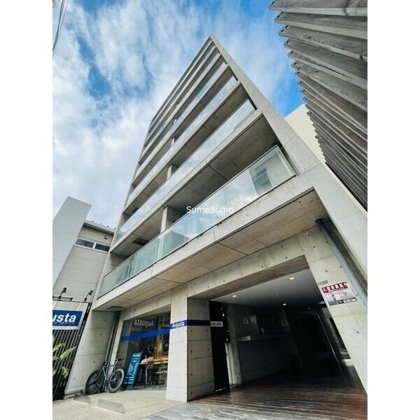 物件外観写真1　(建物外観を気になさる方へ、見た目の良い物件です)