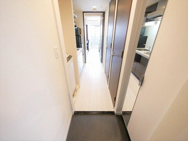 物件内観写真5　(玄関です)