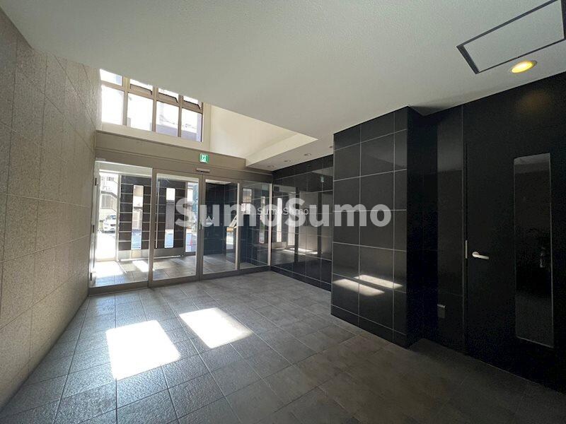 物件外観写真3　(毎日通るロビーはこのようになっています)