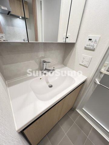 物件内観写真11　(使いやすい洗面所です)