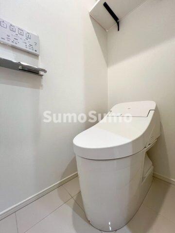 物件内観写真8　(シンプルで使いやすいトイレです)