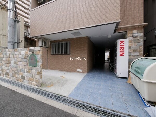 エントランス(建物の内部です)