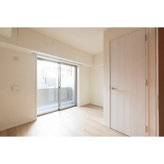 物件内観写真3　( )