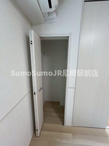 物件内観写真13　(専用の収納スペースです)