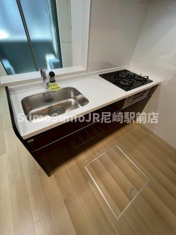 物件内観写真20　(コンパクトなキッチンで掃除もラクラク)