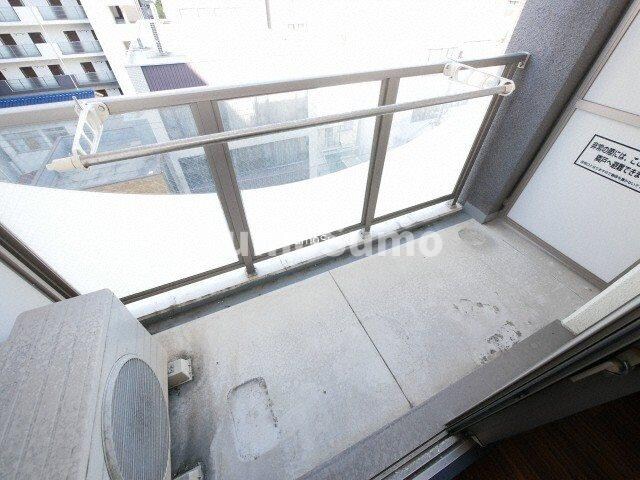 物件内観写真12　(外からの目が気にならないバルコニーで洗濯物が干せます)