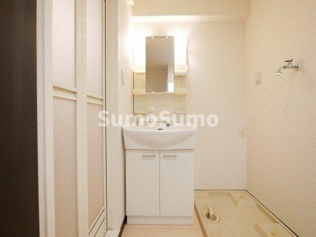 物件内観写真14　(コンパクトで使いやすい洗面所)