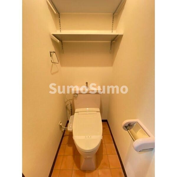 トイレ(シンプルで使いやすいトイレです)