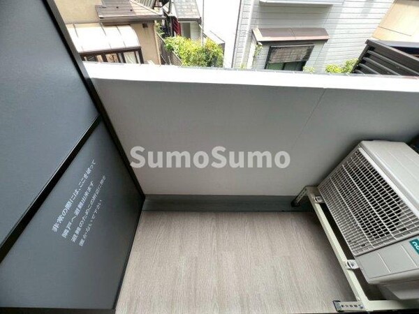 バルコニー(バルコニーからの眺めを楽しみながら食事をしませんか)