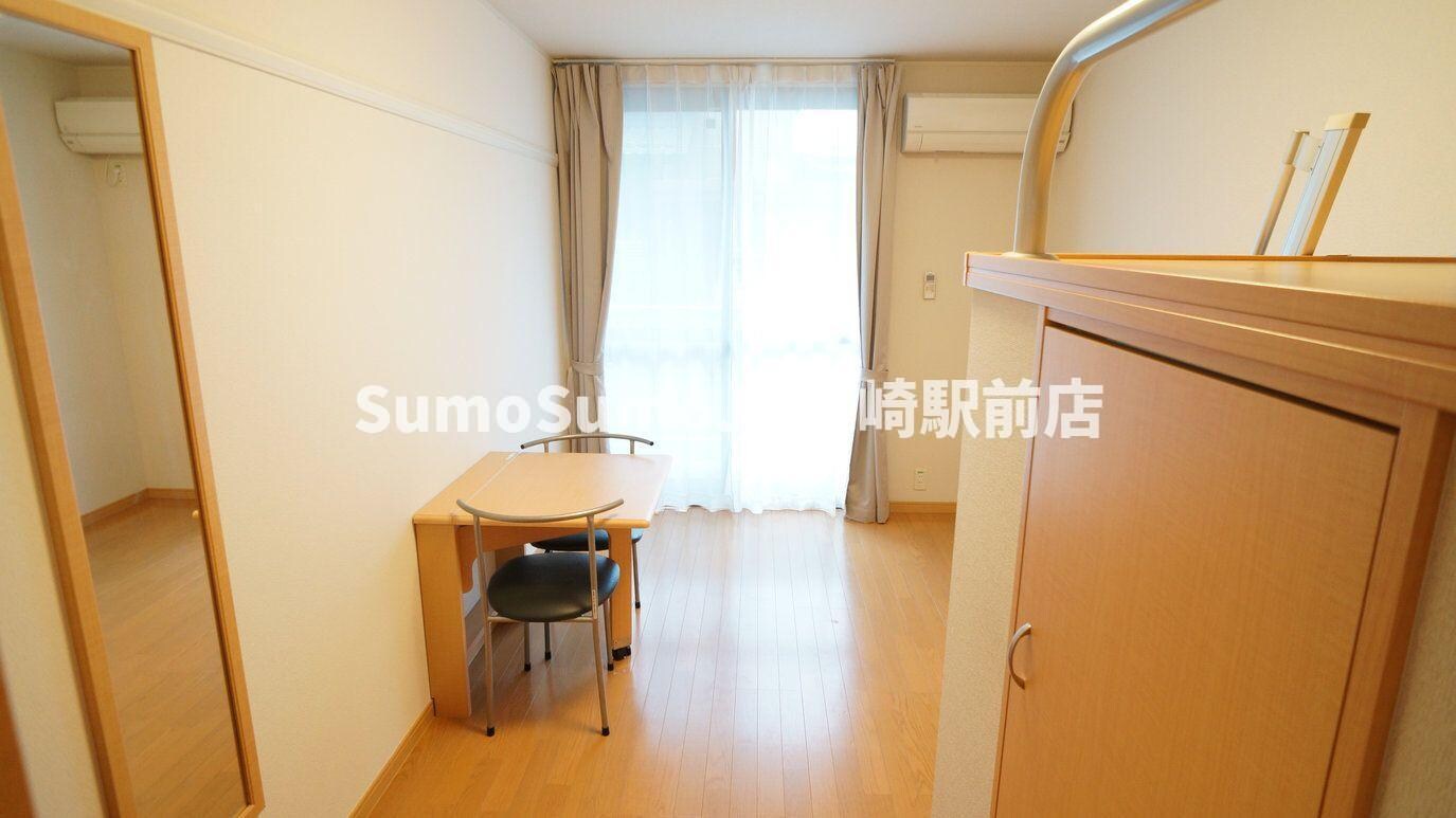 物件内観写真5　(居間です)