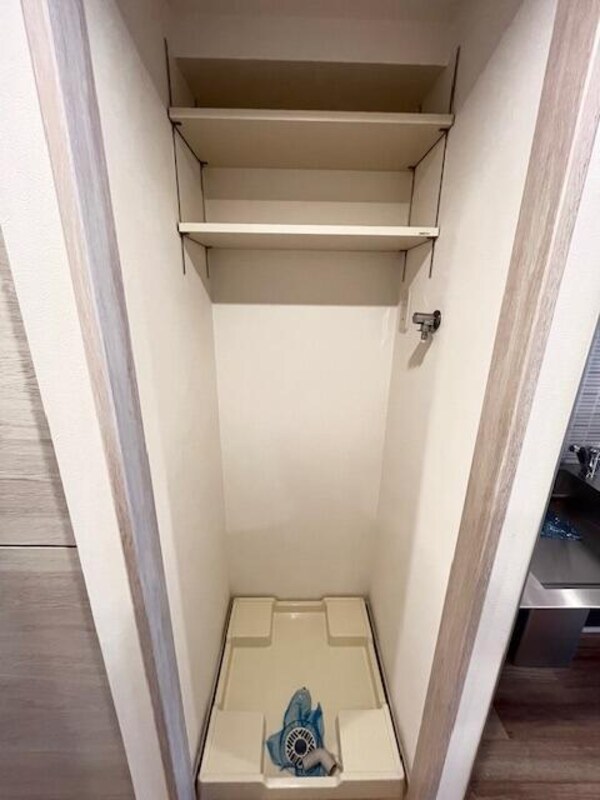 建物設備(洗濯機置場 )