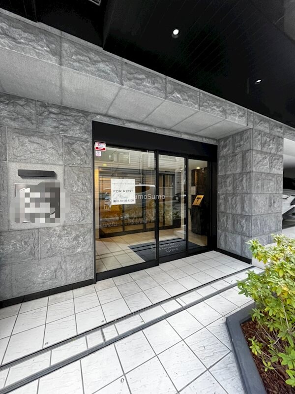 エントランス(建物の内部です)