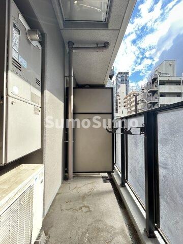 物件内観写真10　(暖かな日差しのふりそそぐバルコニー)