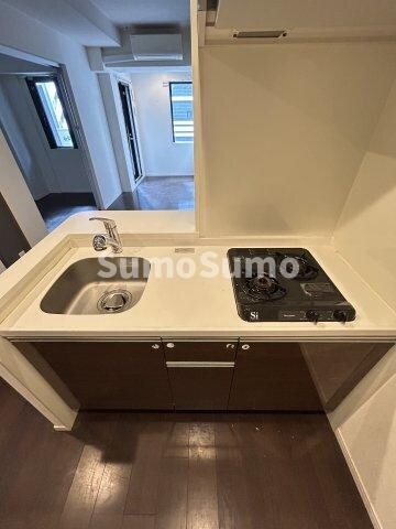 物件内観写真18　(コンパクトなキッチンで掃除もラクラク)