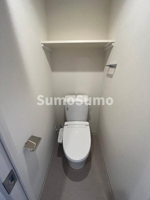 トイレ(コンパクトで使いやすいトイレです)