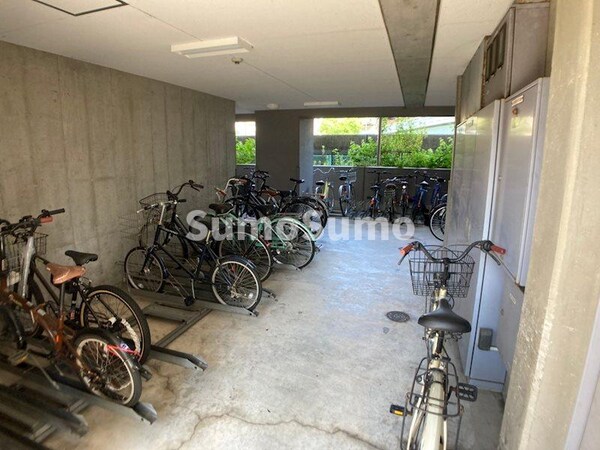 駐車場(おしゃれな外観です)