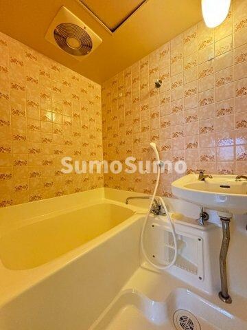 物件内観写真8　(ゆったり過ごせるお風呂です)