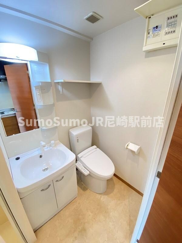 洗面・脱衣所(広い洗面スペース)