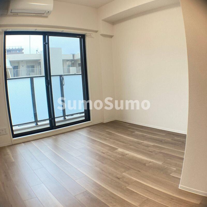 物件内観写真6　(使いやすいリビングです)