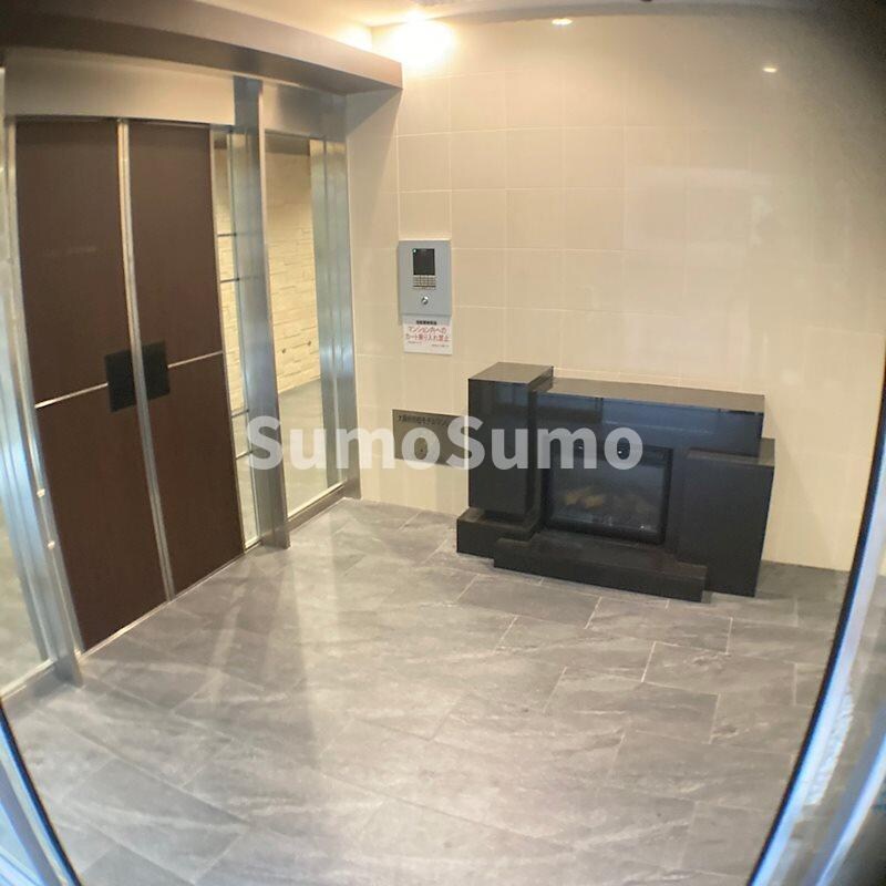 物件外観写真3　(毎日通るエントランスはこのようになっています)