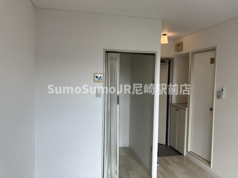 物件内観写真11　(こまごまとしたものを収納できそうですね)