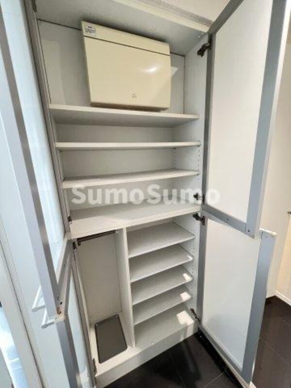 収納(こまごまとしたものを収納できそうですね)