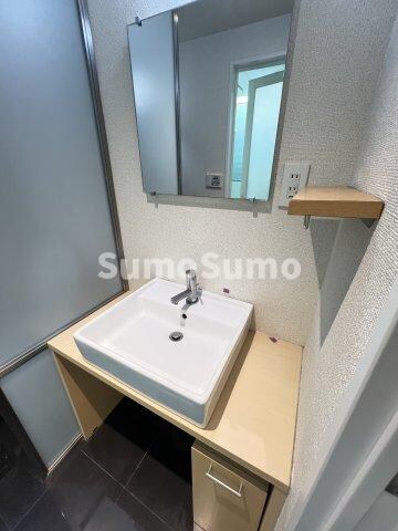 物件内観写真10　(使いやすい洗面所です)