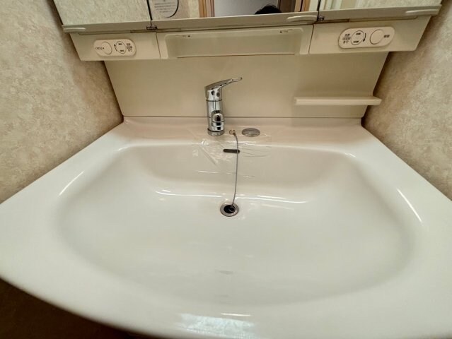 物件内観写真9　(脱衣スペースもあります)