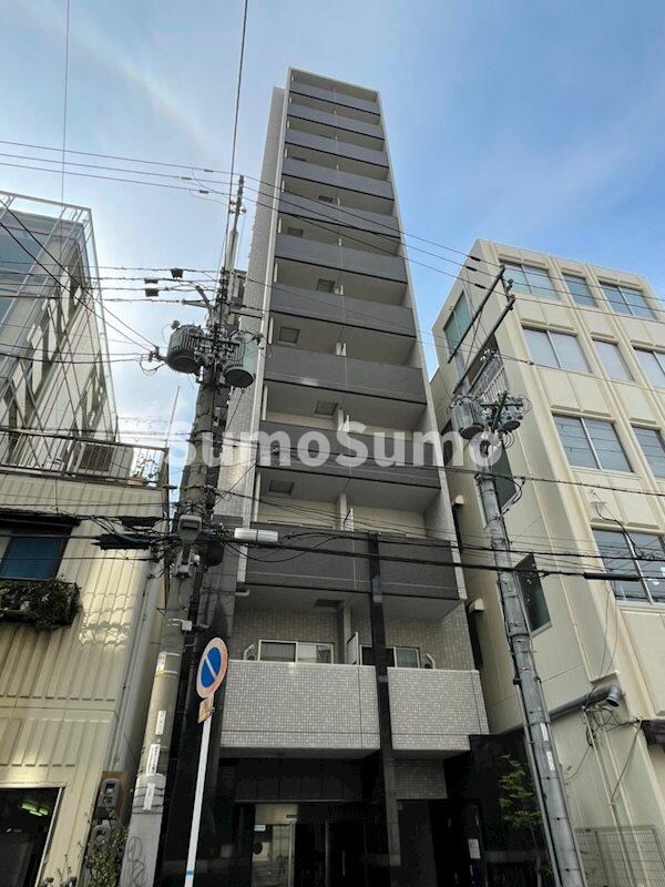 物件外観写真1　(落ち着いた雰囲気の外観です)