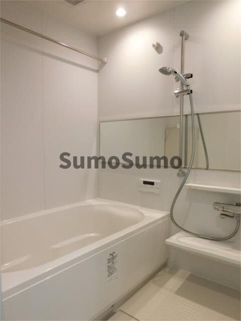 物件内観写真8　(きれいなお風呂です)