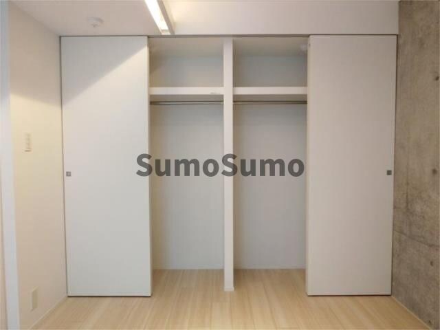 物件内観写真12　(便利な収納スペースです)