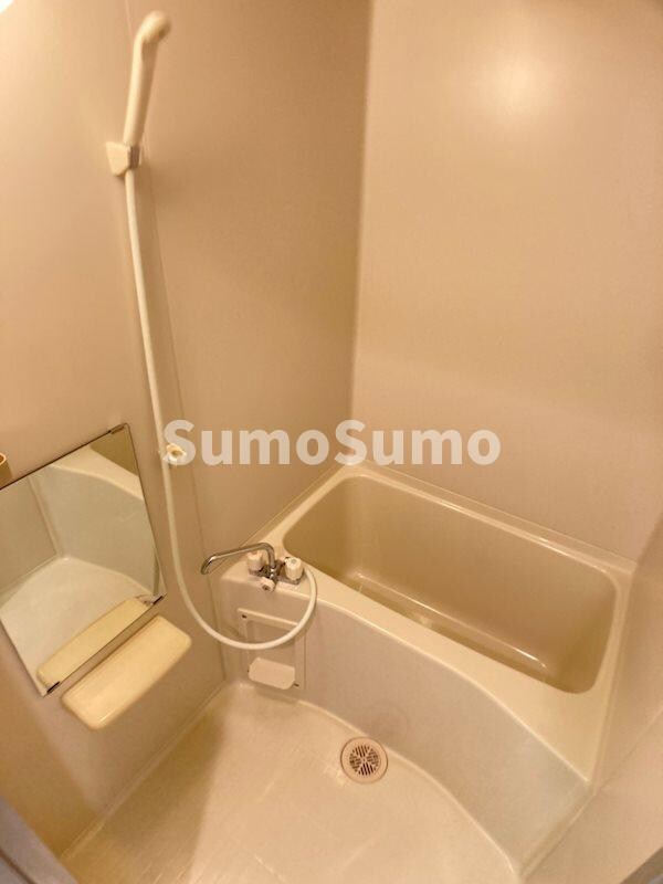 物件内観写真9　(きれいなお風呂です)