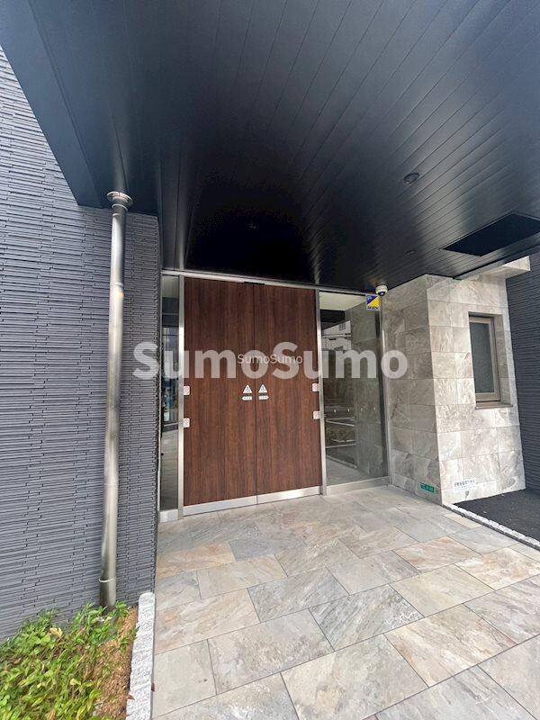 物件外観写真2　(建物の内部です)