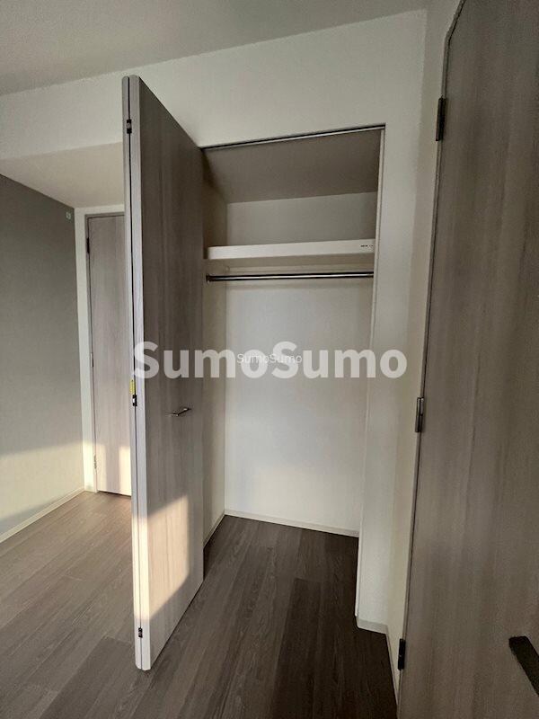 物件内観写真13　(たっぷりとした収納スペースです)