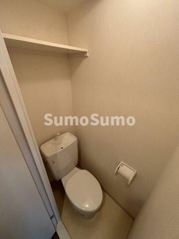 物件内観写真10　(シンプルで使いやすいトイレです)
