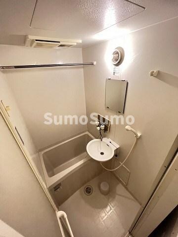 物件内観写真7　(コンパクトで使いやすいお風呂です)