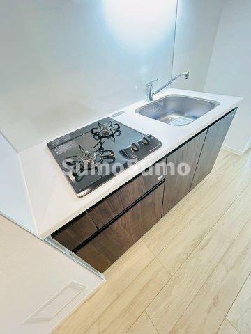 物件内観写真11　(コンパクトなキッチンで掃除もラクラク)