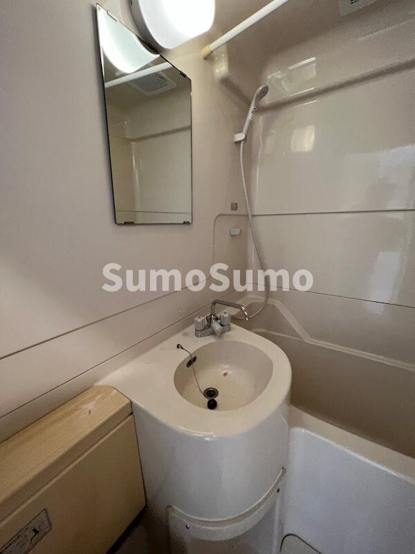 物件内観写真9　(スペースが確保できる洗面所です)