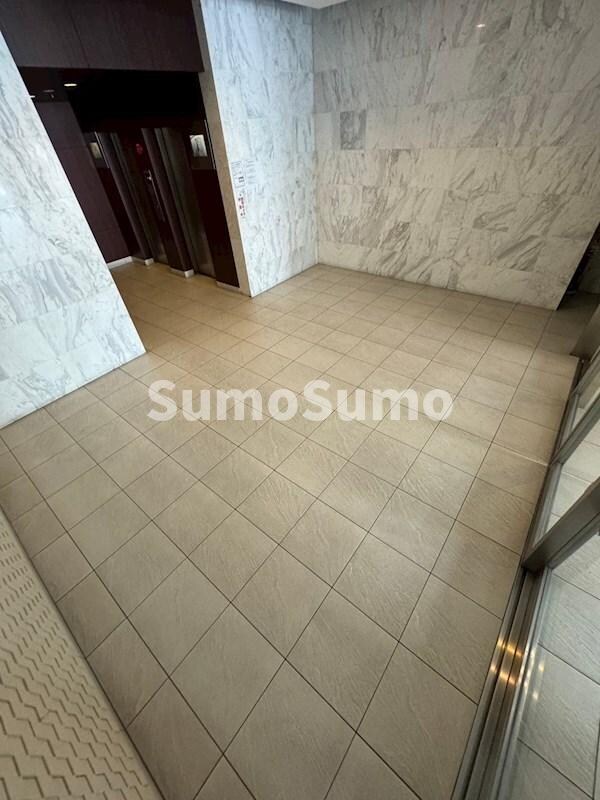 物件外観写真3　(建物の内部です)